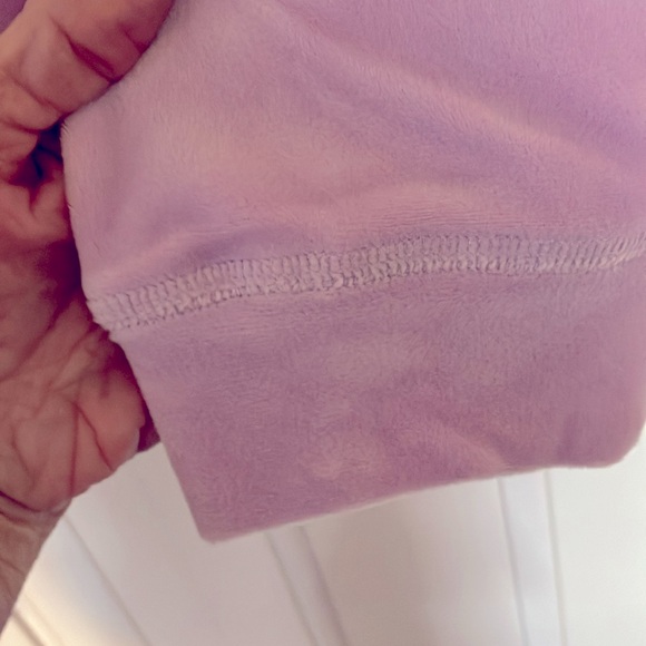 Muk Luks , super soft, wants me purple top - Picture 4 of 7